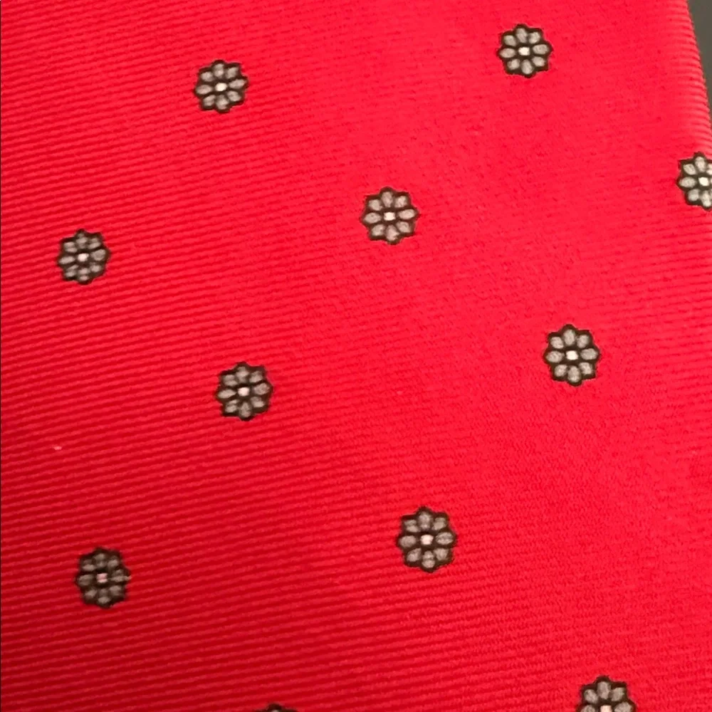 SOVILE ROW 100% SILK Elegant Red Polka Dot Tie